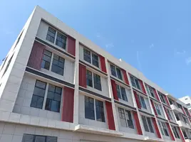 新港高标精装厂房1.6万平,700平起租有喷淋,大货梯车直入